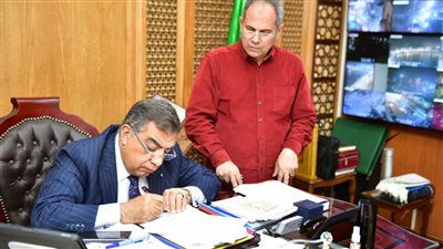 لا تزيد على 15%، محافظ الدقهلية يعتمد التعريفة الجديدة لسيارات الأجرة والسرفيس