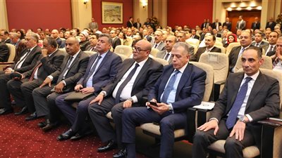 وزير البترول يلتقي وكلاء الوزارة ورؤساء الهيئات والقوابض ونوابهم ورؤساء الشركات