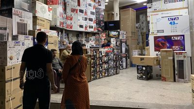 إقبال كثيف على المراوح والتكييفات قبل حلول الصيف.. أسعار مبردات المياه تبدأ من 6 آلاف جنيه.. وهذه أبرز النصائح عند الشراء (صور)