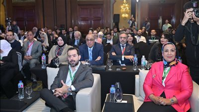 رئيس جامعة القاهرة يشارك فى افتتاح فعاليات مؤتمر المدرسة الدولية لطب الأورام السريري (ISCO-2025)