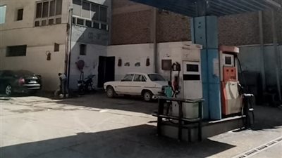 حملات رقابية مكثفة بمواقف السيارات في الزينية بالأقصر