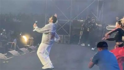 تامر حسني يتألق خلال حفله الغنائي بإحدى الجامعات الكبرى (فيديو وصور)