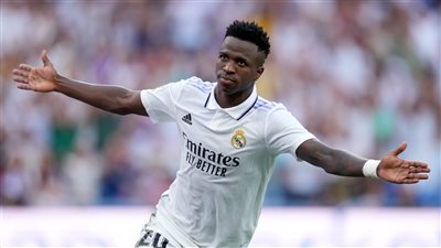 حارس مرمى أوفيدو السابق: فينيسيوس لديه مشكلة اجتماعية