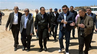 رئيس الوزراء يتفقد مشروع مارينا By The Lake M8 بالعلمين الجديدة