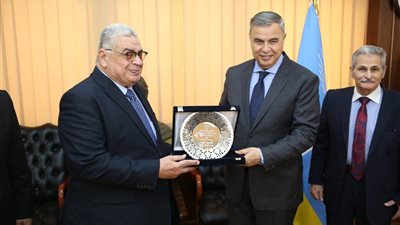 افتتاح مكتب توثيق الشهر العقاري بمجمع محاكم مجلس الدولة بالإسكندرية (صور)