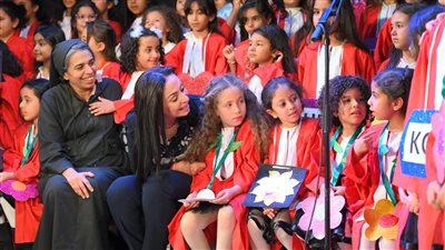 وزيرة التضامن تشهد حفل تخرج طالبات مرحلة رياض الأطفال بمدرسة كلية رمسيس للبنات (صور)
