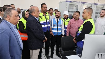 وزير الكهرباء يتفقد محطات محولات مشروعات التنمية الزراعية بالدلتا الجديدة 