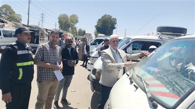 حملات مكثفة لمتابعة الالتزام بتعريفة الركوب الجديدة بمواقف إسنا