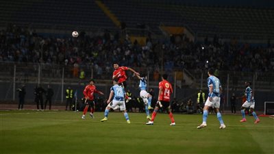 تبديل اضطراري للأحمر، استمرار التعادل السلبي بين الأهلي وبيراميدز بعد 30 دقيقة (صور)