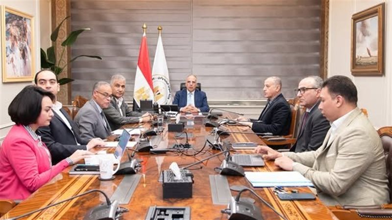 وزير الري، فيتو