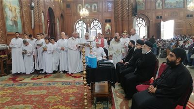 ختامها صلاة التجنيز، أقباط الفيوم يؤدون الصلوات احتفالا بأحد الشعانين