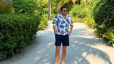 مصطفى شعبان يقضي إجازته بإحدى الدول الأوروبية 