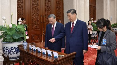 الرئيس الصيني شي جين بينغ يستعد لزيارة فيتنام في الذكرى الـ75 للعلاقات الدبلوماسية