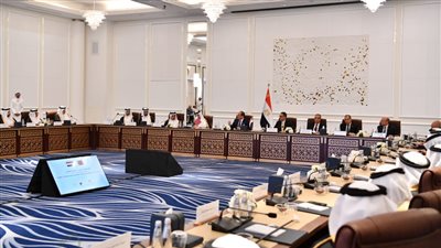 السيسي: نستهدف جذب 30 مليون سائح سنويا