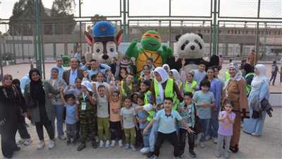 طب أسنان عين شمس تحتفل بيوم اليتيم بالكشف على 150 طفلا 