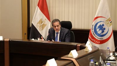 مصر تبحث الاستعانة بالخبرات الفرنسية في الرعاية الصحية 