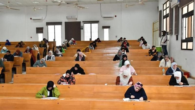 الامتحانات 