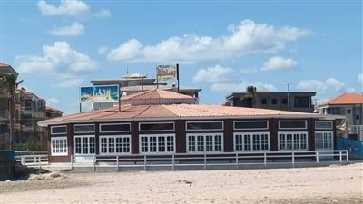 إغلاق كافتيريات شواطئ رأس البر بسبب زيادة القيمة الإيجارية 