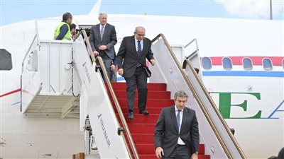 رئيس الحكومة اللبنانية يصل دمشق للقاء أحمد الشرع