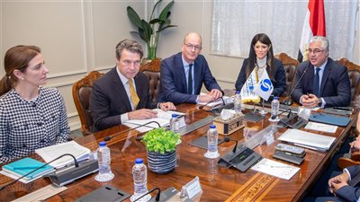 إطلاق خدمات الشباك الواحد للمستثمرين بالمنطقة الاقتصادية لقناة السويس