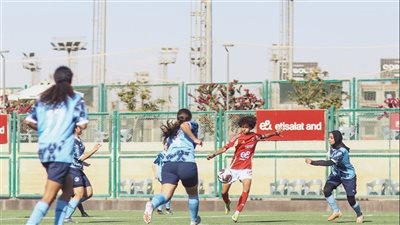 الأهلي يكتسح بيراميدز برباعية في دوري الكرة النسائية