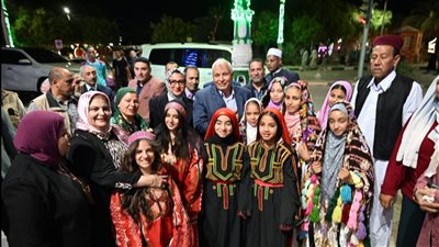 وزير الثقافة: 