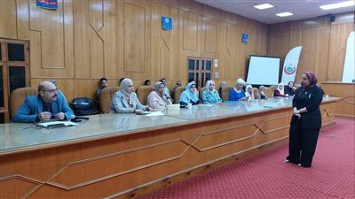 وكيل صحة الإسماعيلية تناقش التقرير الربع سنوي لمعدلات العمل بالمنشآت الطبية (صور) 