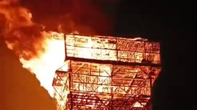 النيران وصلت إلى عنان السماء، حريق هائل بسكة المحلة في طنطا بسبب غية حمام (فيديو)