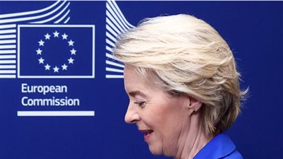 المفوضية الأوروبية تلوح بفرض الرسوم في وجه عمالقة التكنولوجيا الأمريكية