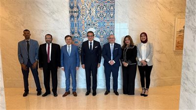 وزير الصحة يبحث تعزيز قدرات مصر في إنتاج اللقاحات والمستحضرات الدوائية