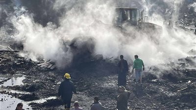 المعمل الجنائي يكشف أسباب امتداد النيران لمغالق أخشاب الشرابية