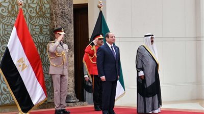 رئيس وزراء الكويت يؤكد للسيسي اعتزاز بلاده بالعلاقات التاريخية والأخوية الوثيقة مع مصر 