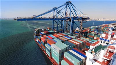 تداول 14 ألف طن بضائع عامة ومتنوعة بموانئ البحر الأحمر