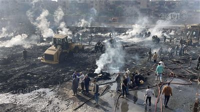 بعد 5 ساعات رعب، السيطرة على حريق مغالق الخشب بالشرابية (فيديو وصور)