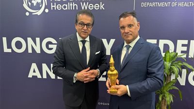 وزير الصحة يبحث مع نظيره اليوناني تقديم الدعم الإنساني والطبي للمصابين الفلسطينيين