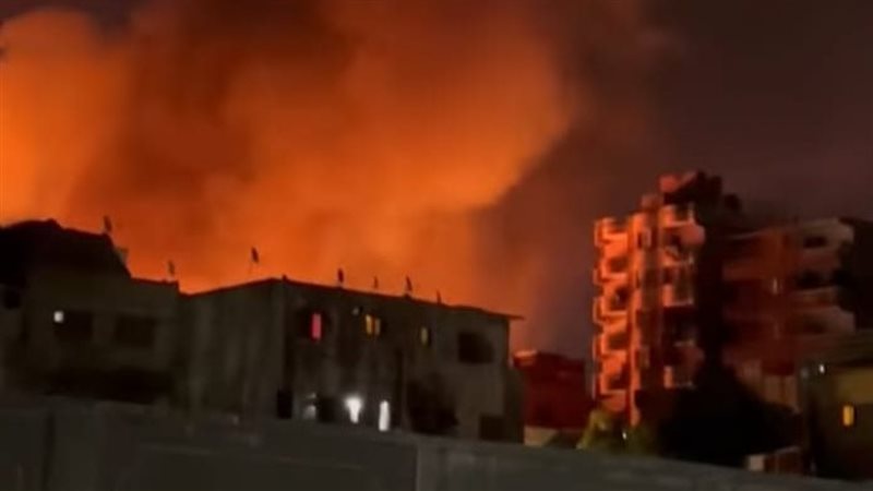 حريق بمخزن أخشاب