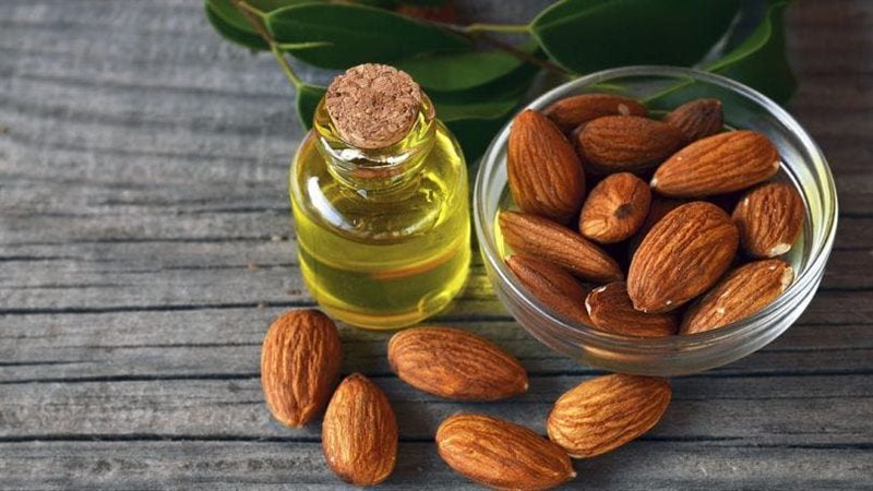 زيت اللوز الحلو،