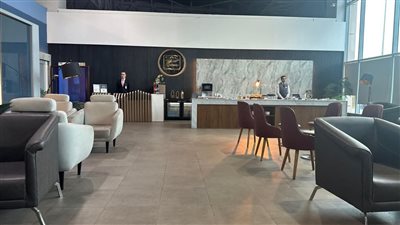 تطوير استراحات صالات السفر بمطار القاهرة الدولي