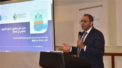 محافظ قنا يعقد اجتماعًا موسعًا لمتابعة آليات العمل وتحديد أولويات المرحلة المقبلة