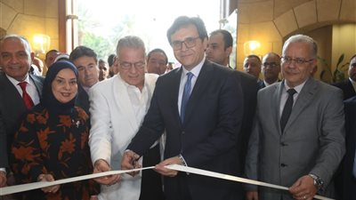 وزير الثقافة يفتتح الدورة الـ 6 من ترينالي مصر الدولي (صور)