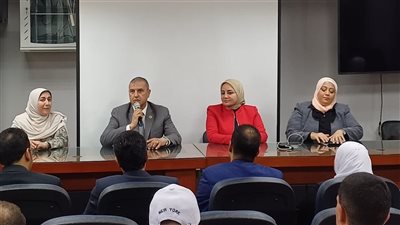 جامعة دمنهور تكرم طلاب التدريب الصيفي