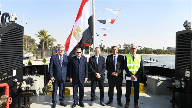 قناة السويس، القطع
