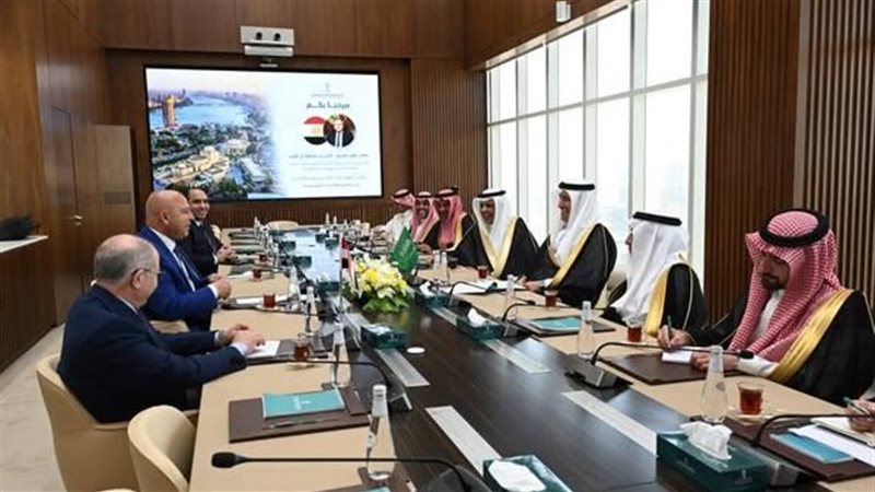 لقاء وزير النقل مع