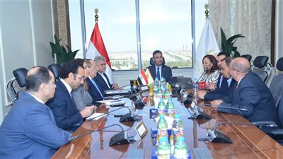 وزير التموين يجتمع مع شركات القطاع الخاص لتعزيز التعاون وتبادل الخبرات