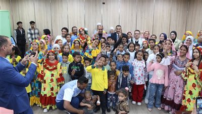 المهرجان المسرحي لشباب الجنوب يقدم عروض الأراجوز للأطفال بمعهد الأورام بقنا 