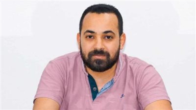 طارق منصور: حق الأطباء في التنقل مكفول دستوريًّا.. ولن نقبل مصادرته