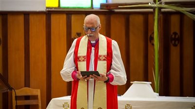 رئيس الأسقفية يترأس الخدمة الإنجليزية بكاتدرائية جميع القديسين