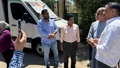 الكشف على 990 حالة في قافلة طبية بقرية العشي في الأقصر