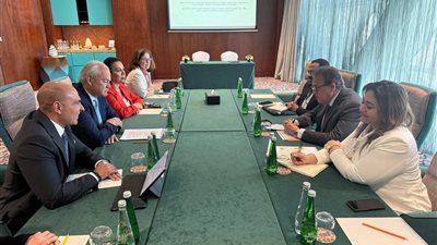 وزير الصحة يبحث توطين الاختبارات التشخيصية للكشف عن الأمراض المناعية والسرطانية 