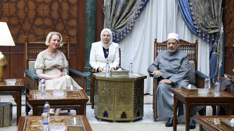 شيخ الأزهر ورئيسة